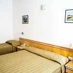 West End Hotel