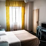 West End Hotel 3*