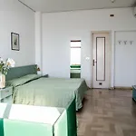 威斯安德酒店