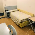 West End Hotel 3*