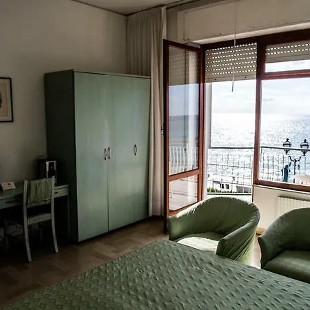 West End Ξενοδοχείο Αλάσιο