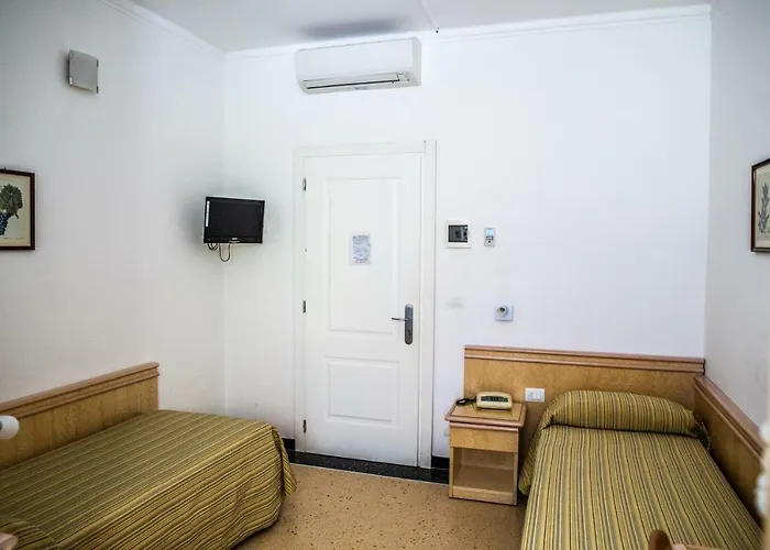 威斯安德酒店 3*