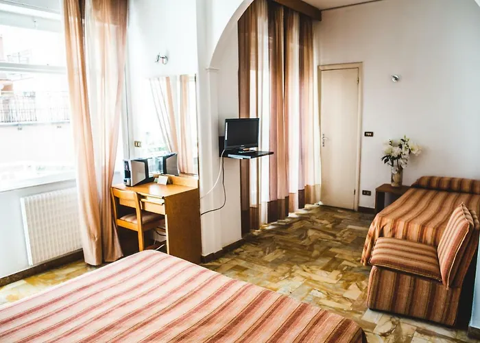 威斯安德酒店 酒店