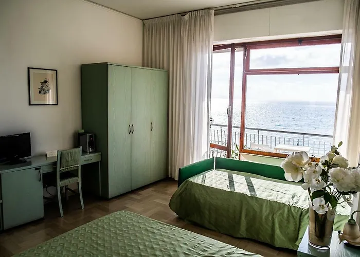 威斯安德酒店 3* 阿拉西奥